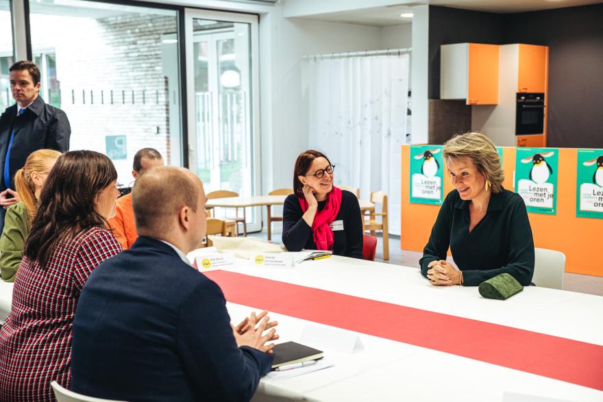 de Koningin gaat in gesprek